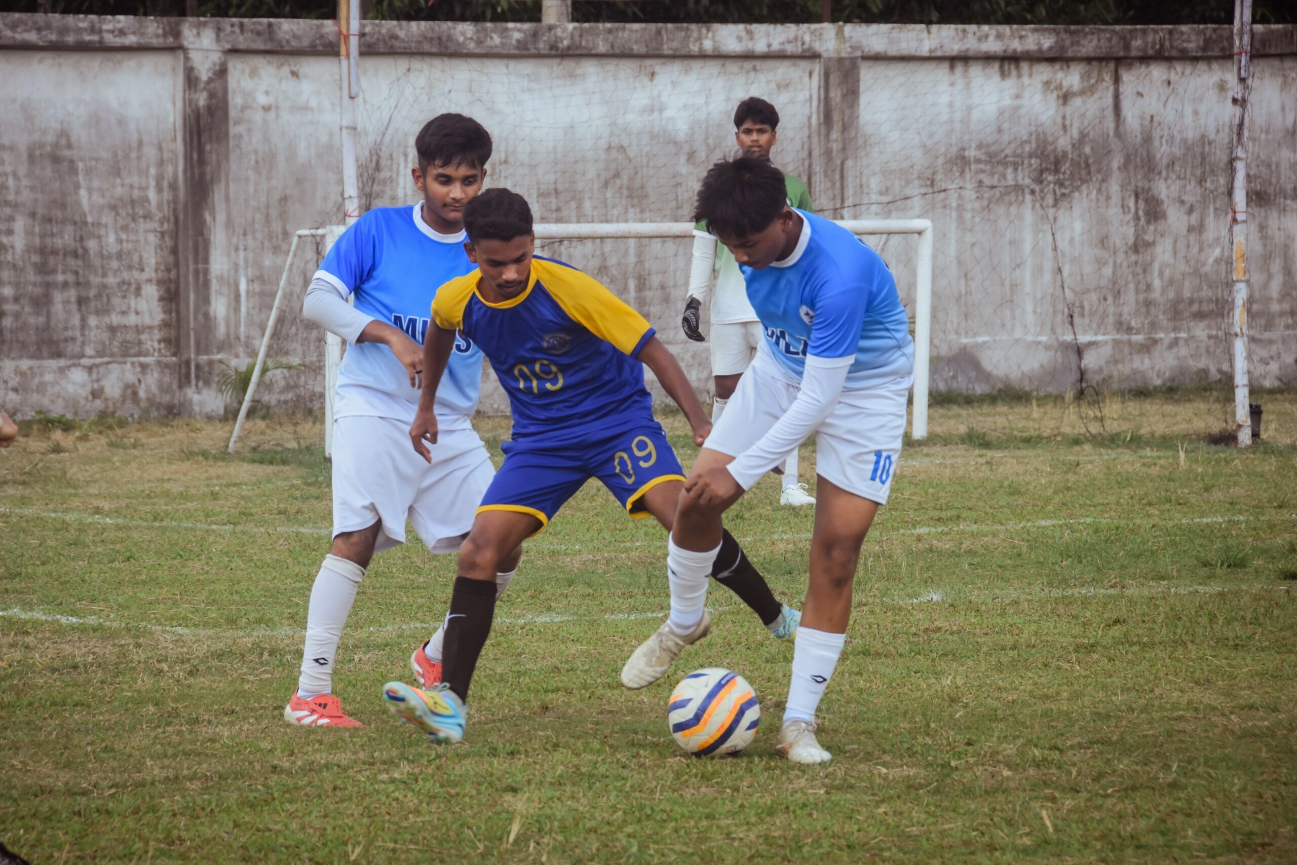 WhatsApp Image 2025-09-22 at 23.00.53_58494bfd