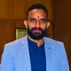 Vijay Singh Zee Learn Ltd.